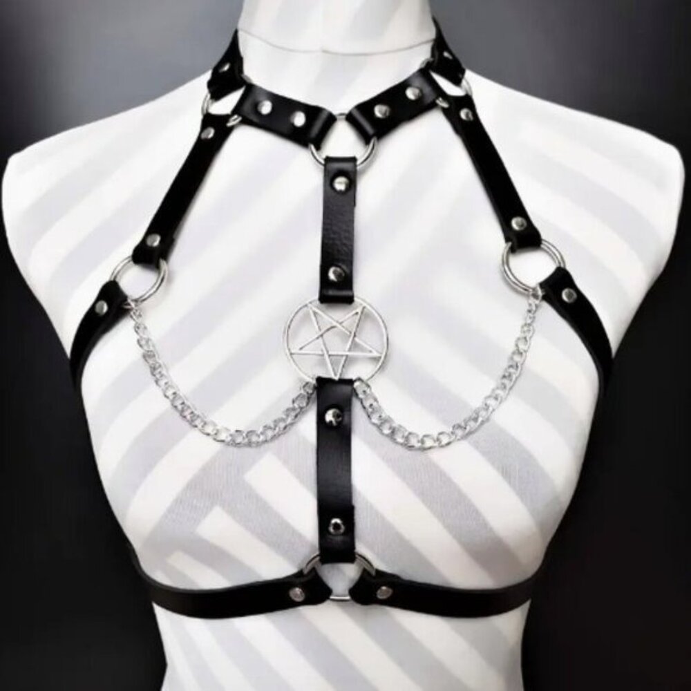 PU Leather Star Charm Chain Choker Harness